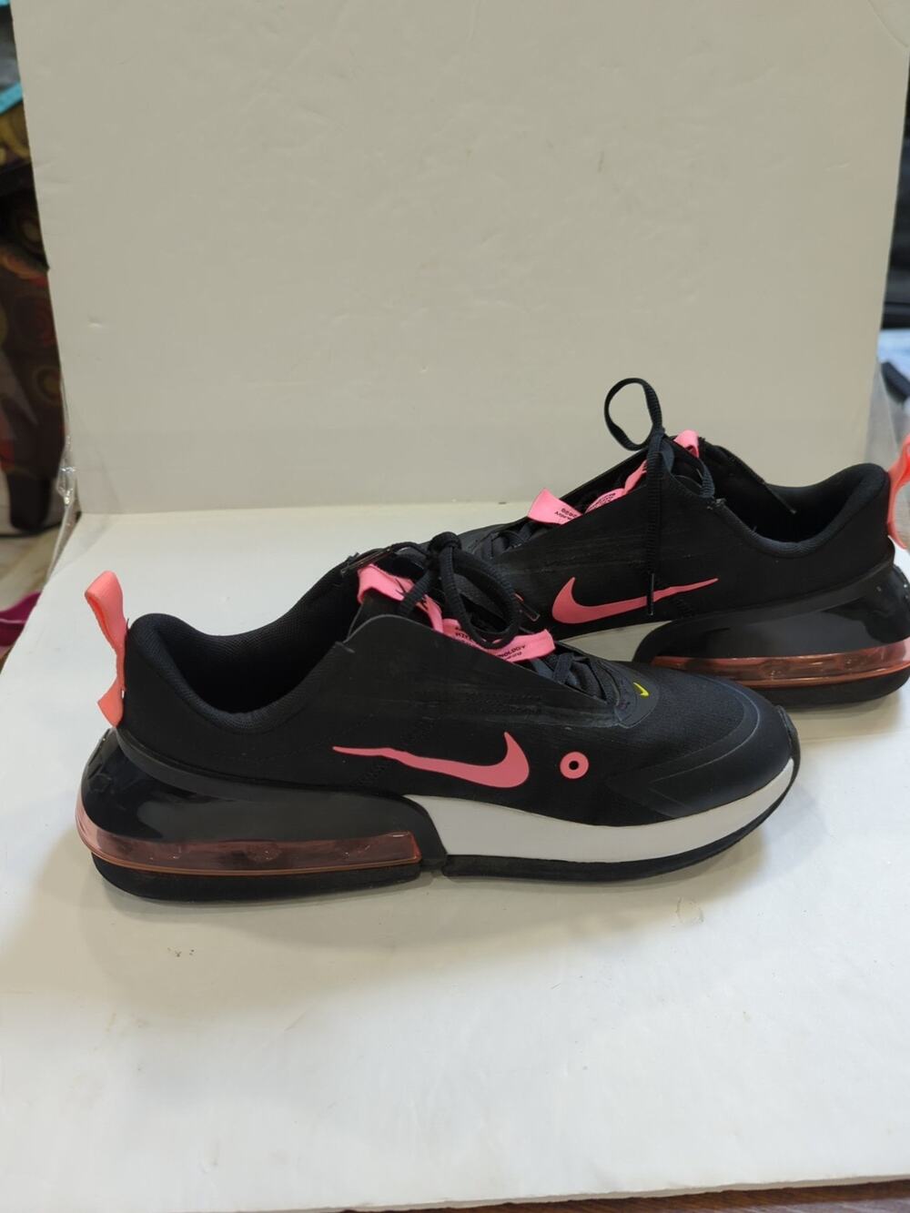 NIKE Air Max Up Women Size 8.5 Black Cyber Sunset Pulse